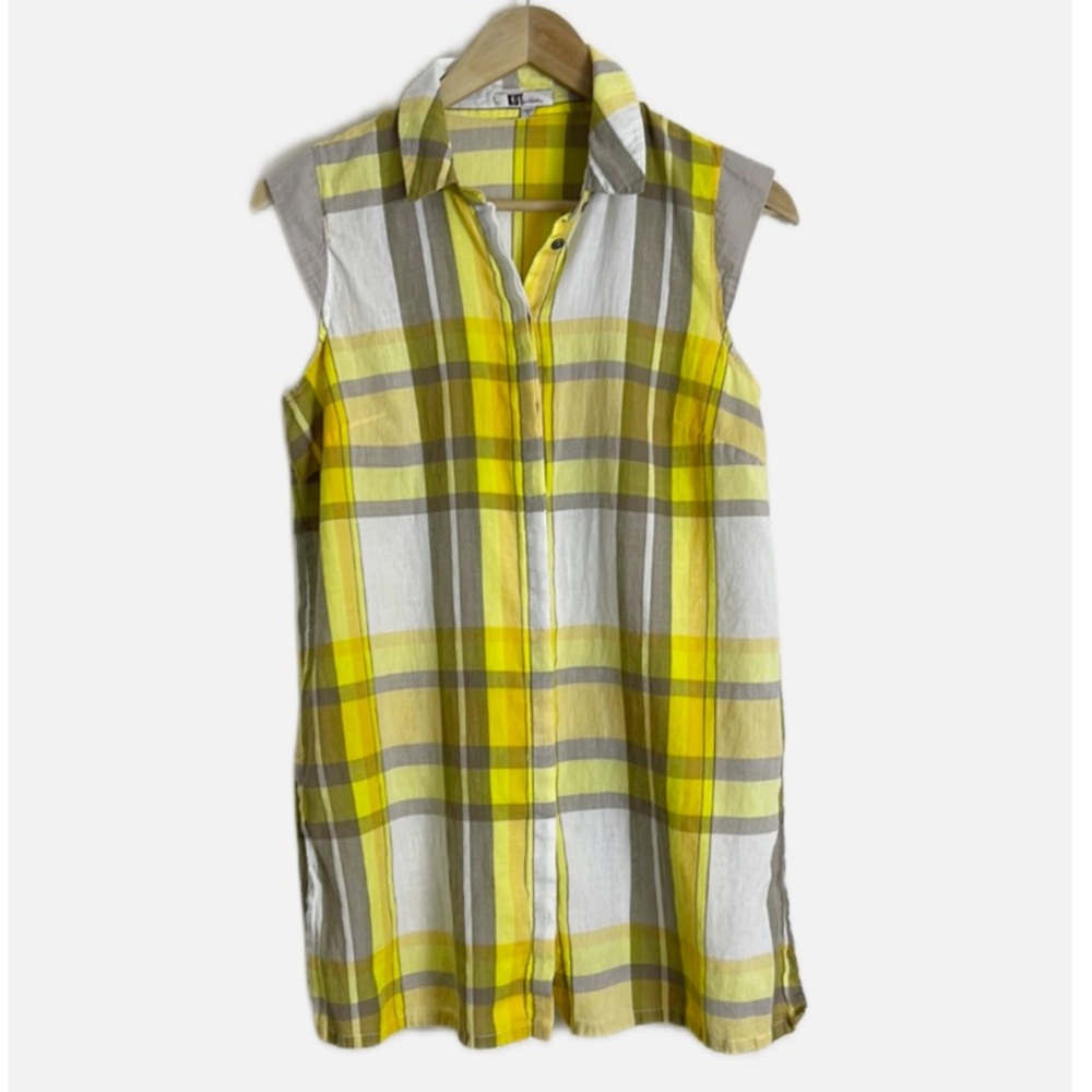 Kut from the Kloth plaid button down blouse S